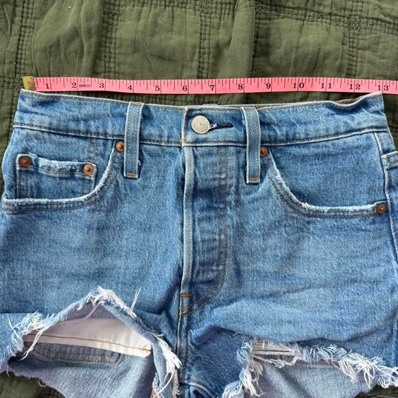 Levi’s 501 Denim Shorts // 26" Waist - Picture 3 of 3